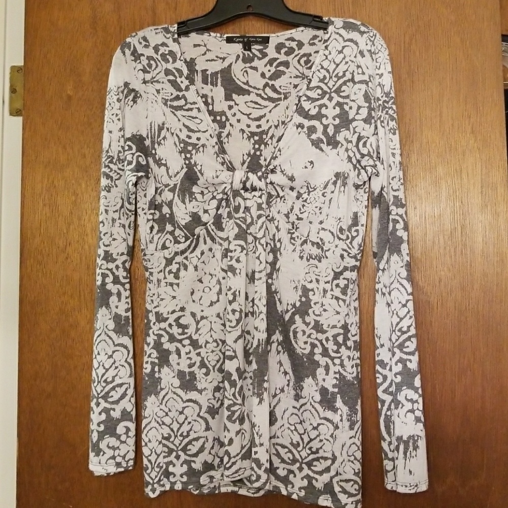 Size L - Karen by Karen Kane lightweight